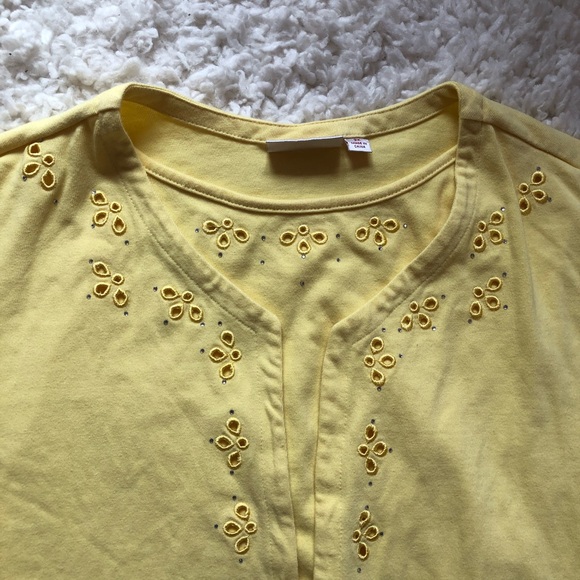 Quacker Factory QVC Top with Eyelets Rhinestones - Picture 4 of 7